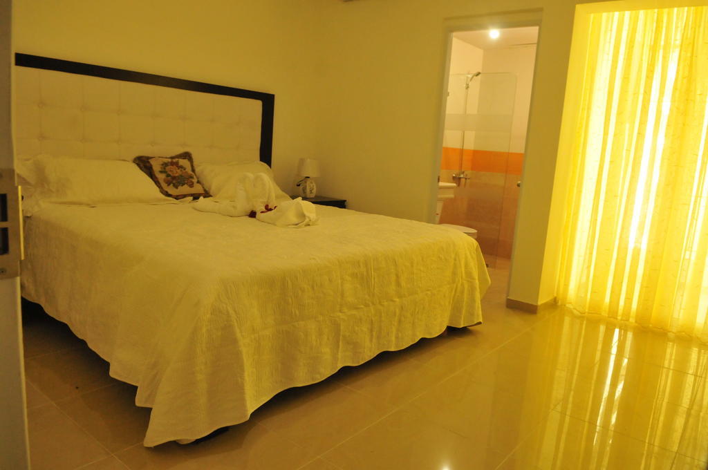 Hostal San Francisco De Asis 산토도밍고 외부 사진