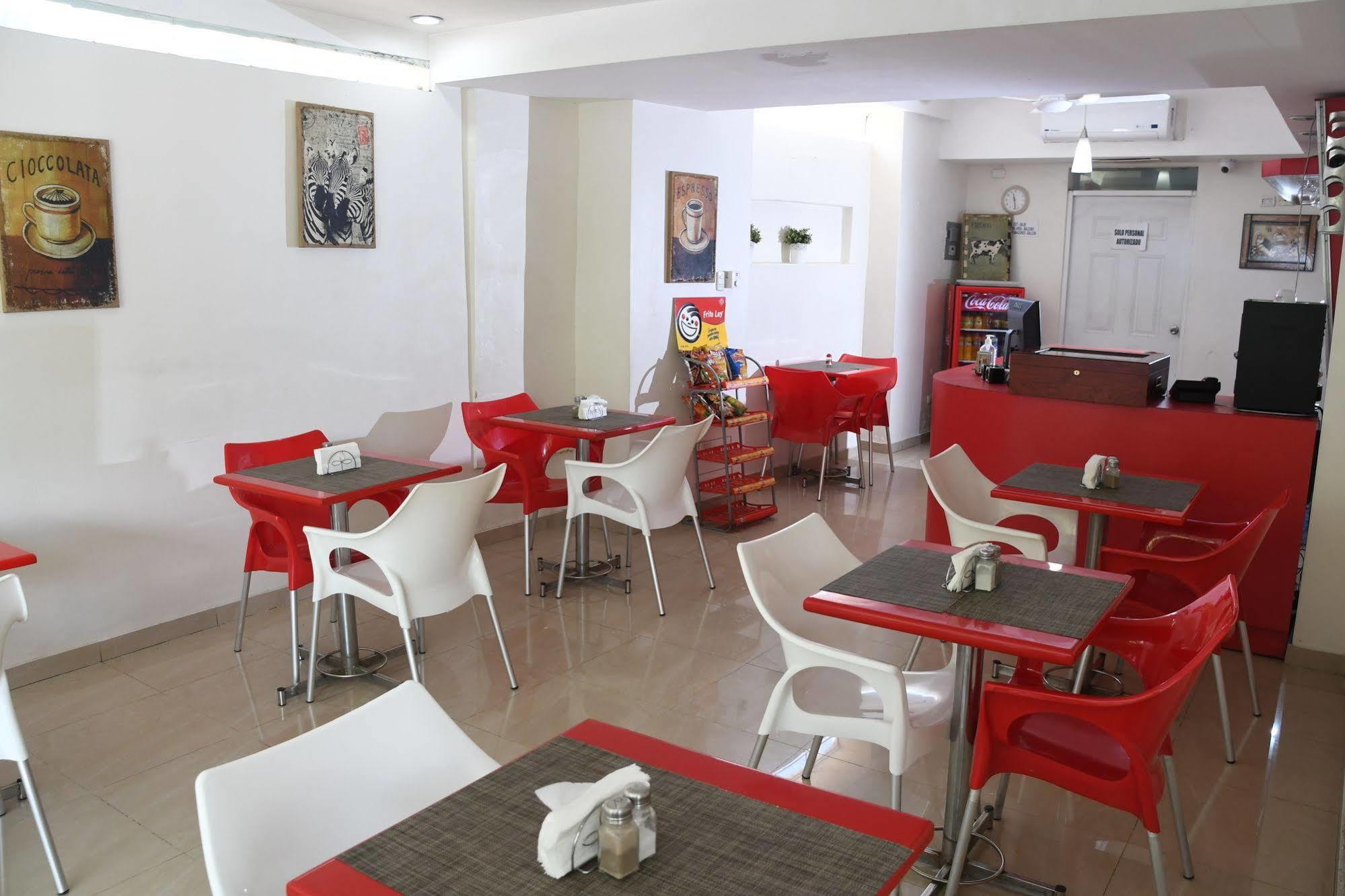 Hostal San Francisco De Asis 산토도밍고 외부 사진
